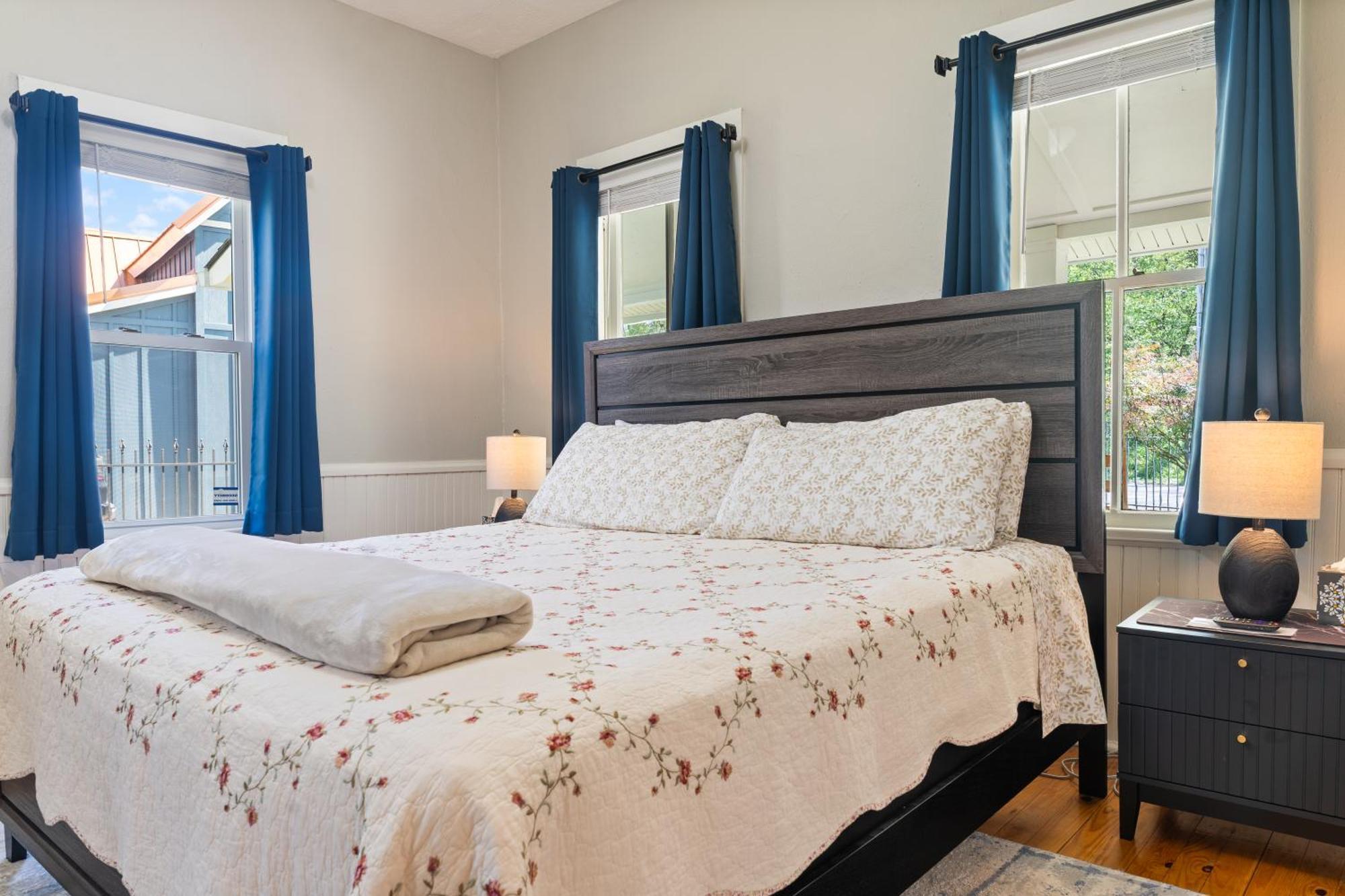 The Tellico Plains Inn And Event Venue Exteriör bild