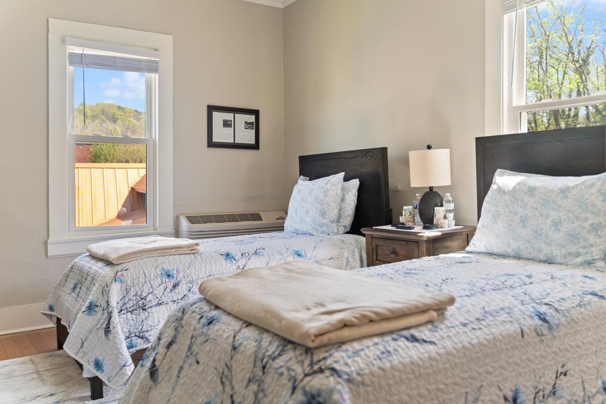 The Tellico Plains Inn And Event Venue Exteriör bild