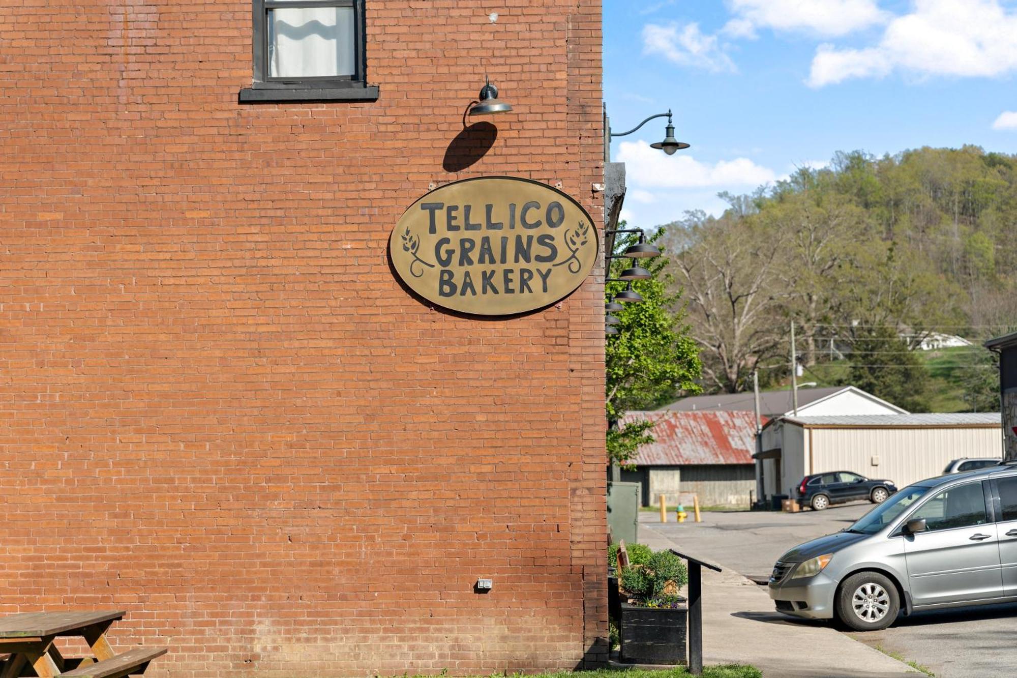 The Tellico Plains Inn And Event Venue Exteriör bild