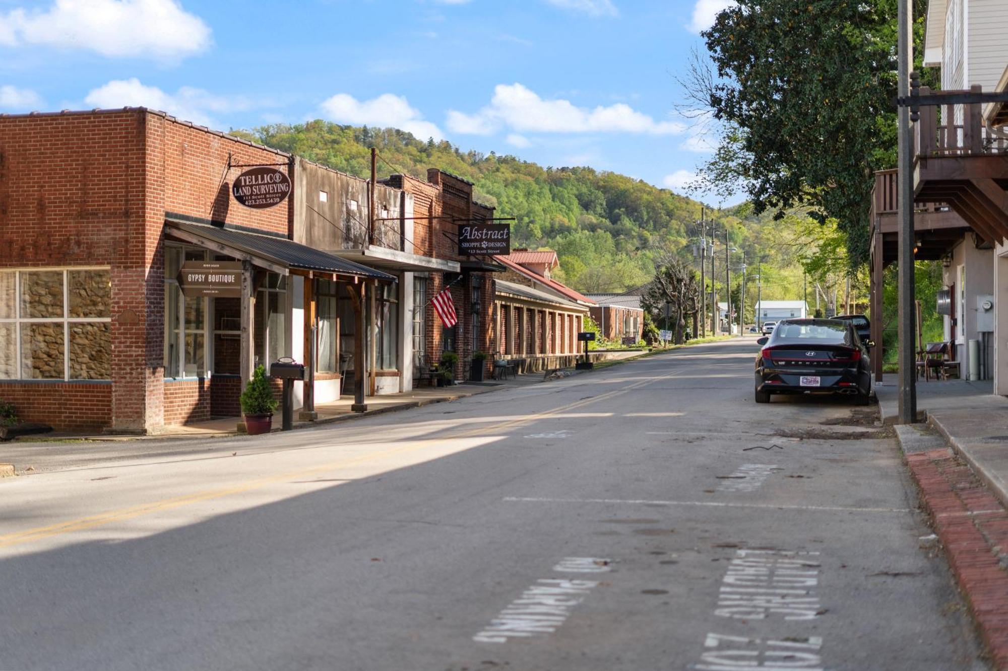 The Tellico Plains Inn And Event Venue Exteriör bild
