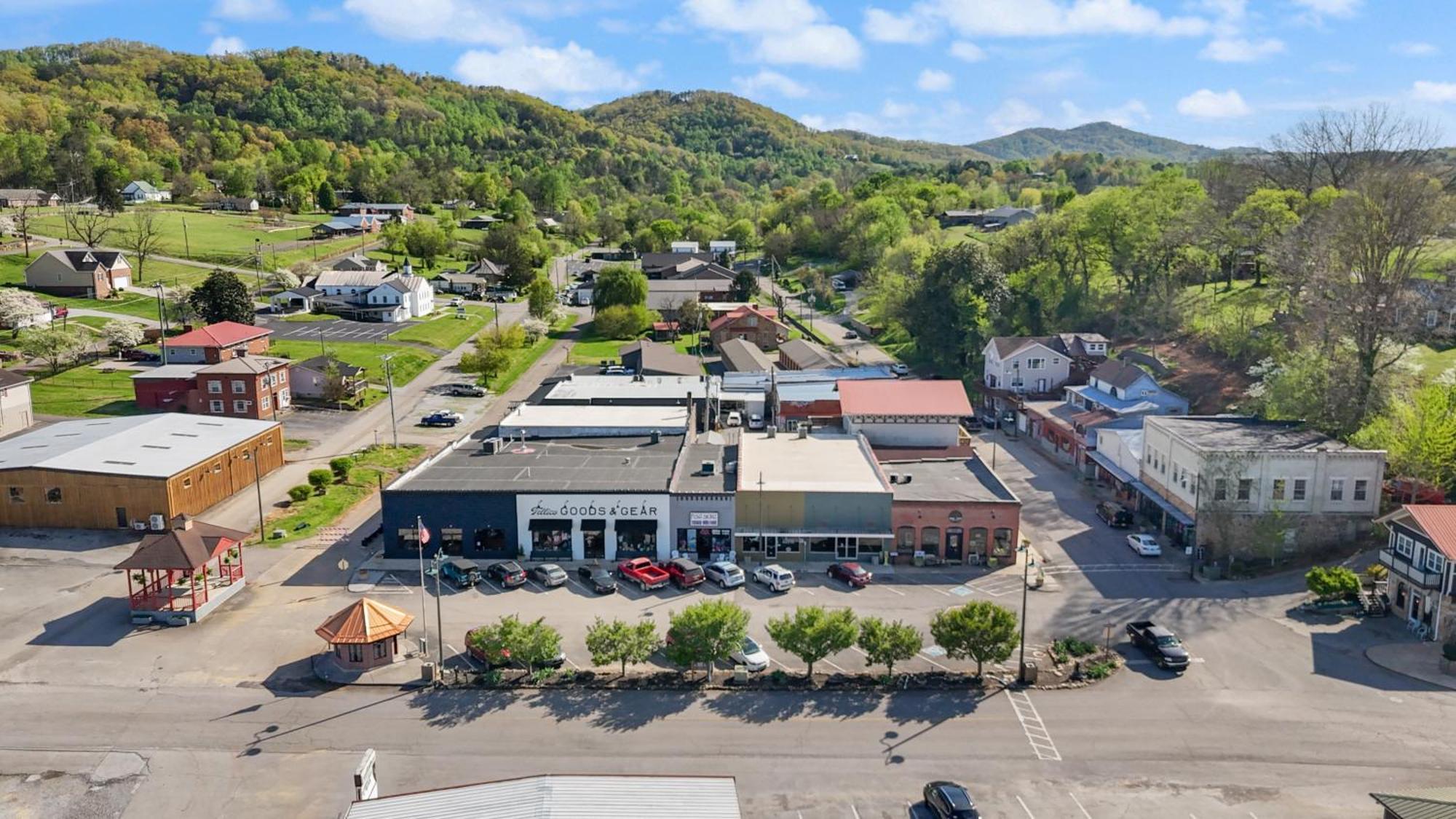 The Tellico Plains Inn And Event Venue Exteriör bild