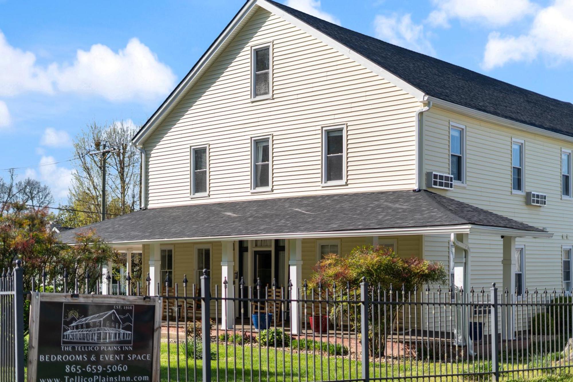 The Tellico Plains Inn And Event Venue Exteriör bild